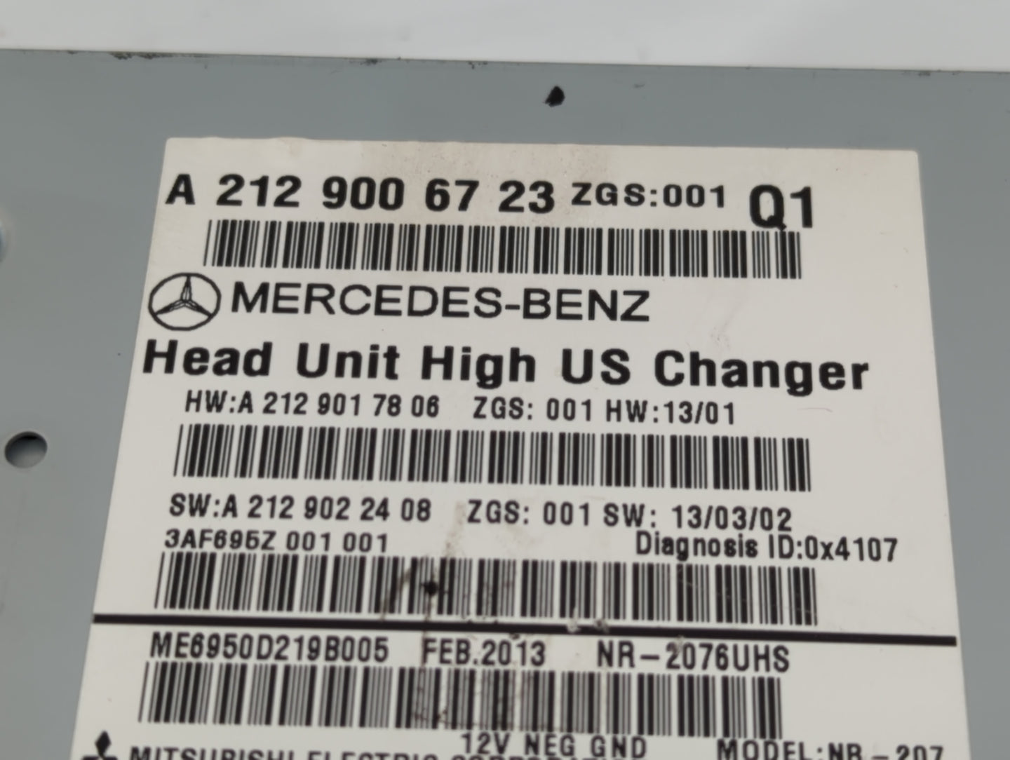 2014 Mercedes-Benz Cls350 Radio AM FM Cd Player Receiver Replacement P/N:A 212 900 67 23 Fits OEM Used Auto Parts - Oemuseda