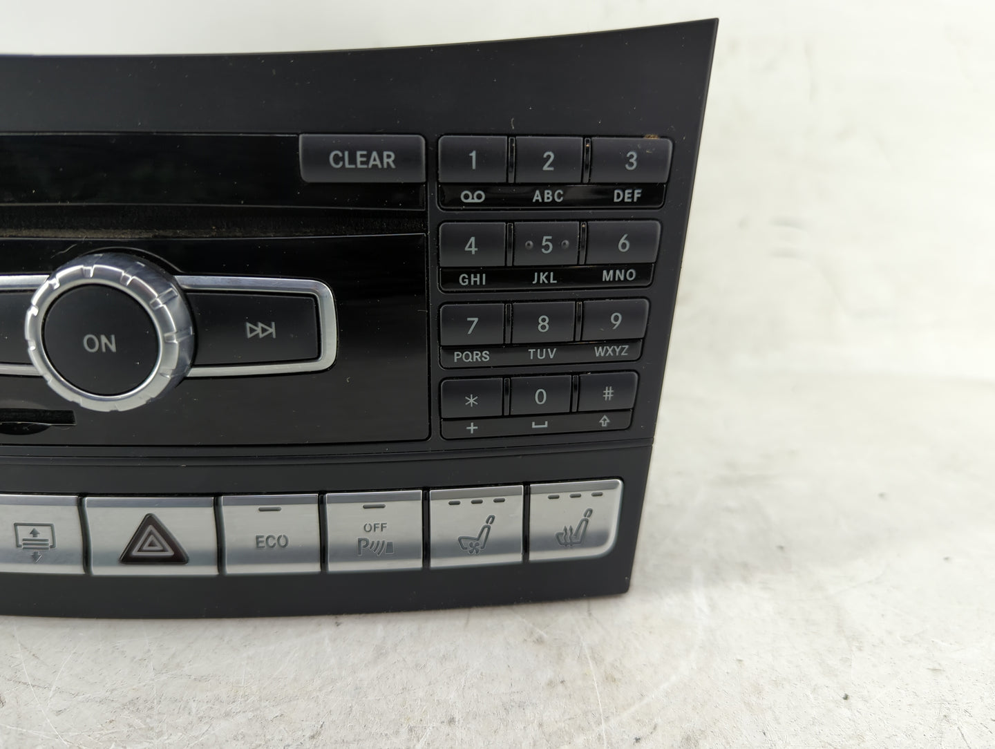2014 Mercedes-Benz Cls550 Radio AM FM Cd Player Receiver Replacement P/N:A 212 900 74 26 Fits OEM Used Auto Parts - Oemuseda