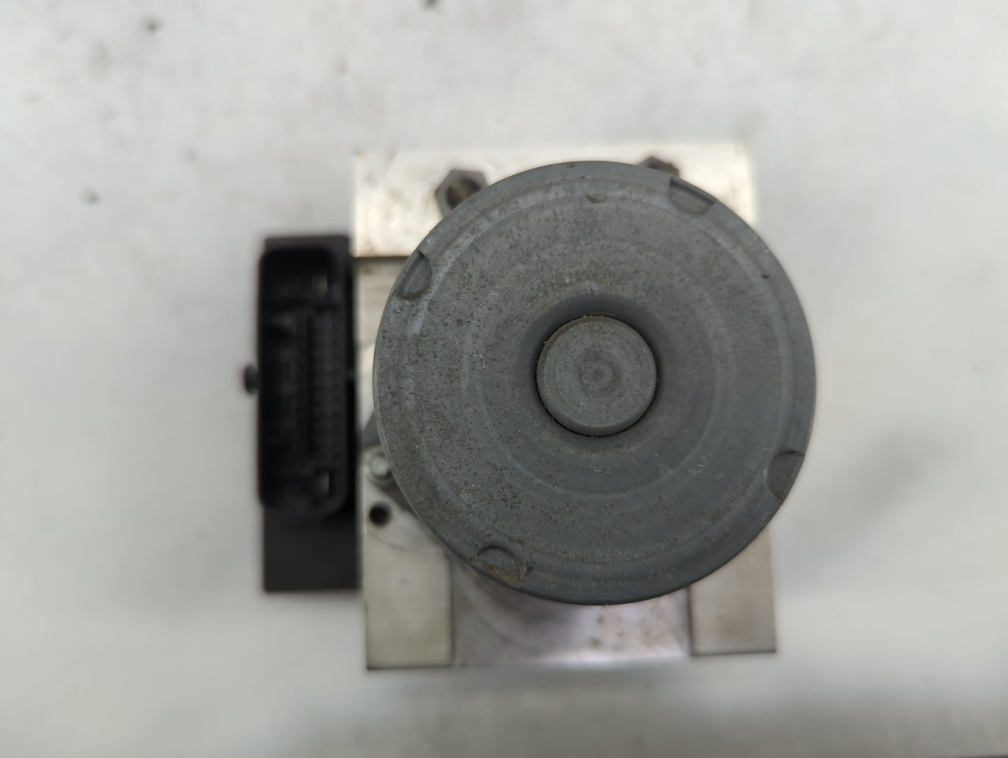 2014 Mercedes-Benz Cls550 ABS Pump Control Module Replacement P/N:A210 431 32 12 0 265 239 485 Fits Fits 2013 OEM Used Auto 