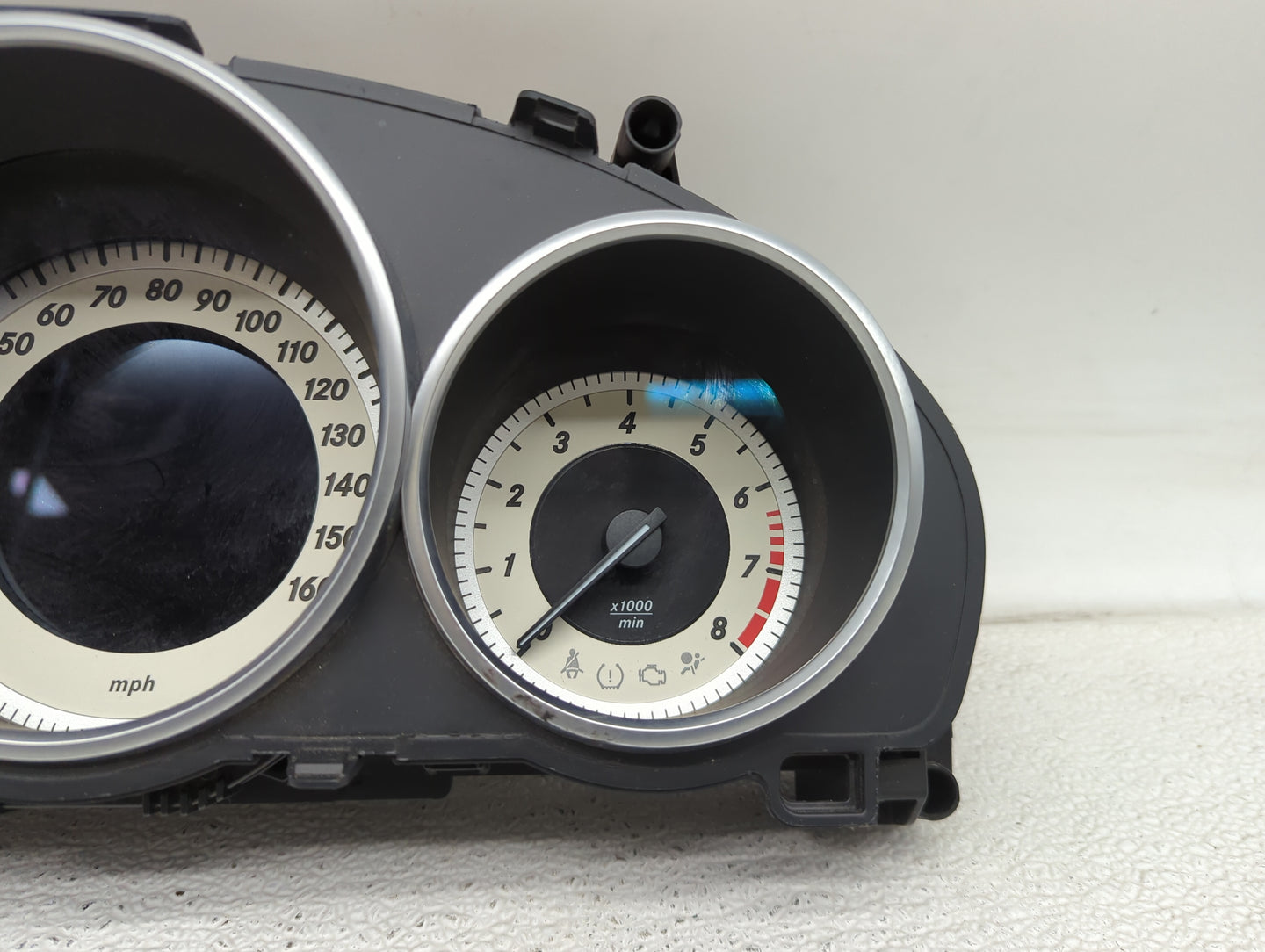 2014 Mercedes-Benz E-Class Instrument Cluster Speedometer Gauges P/N:A2C87306100 A2129000925 Fits OEM Used Auto Parts - Oemu