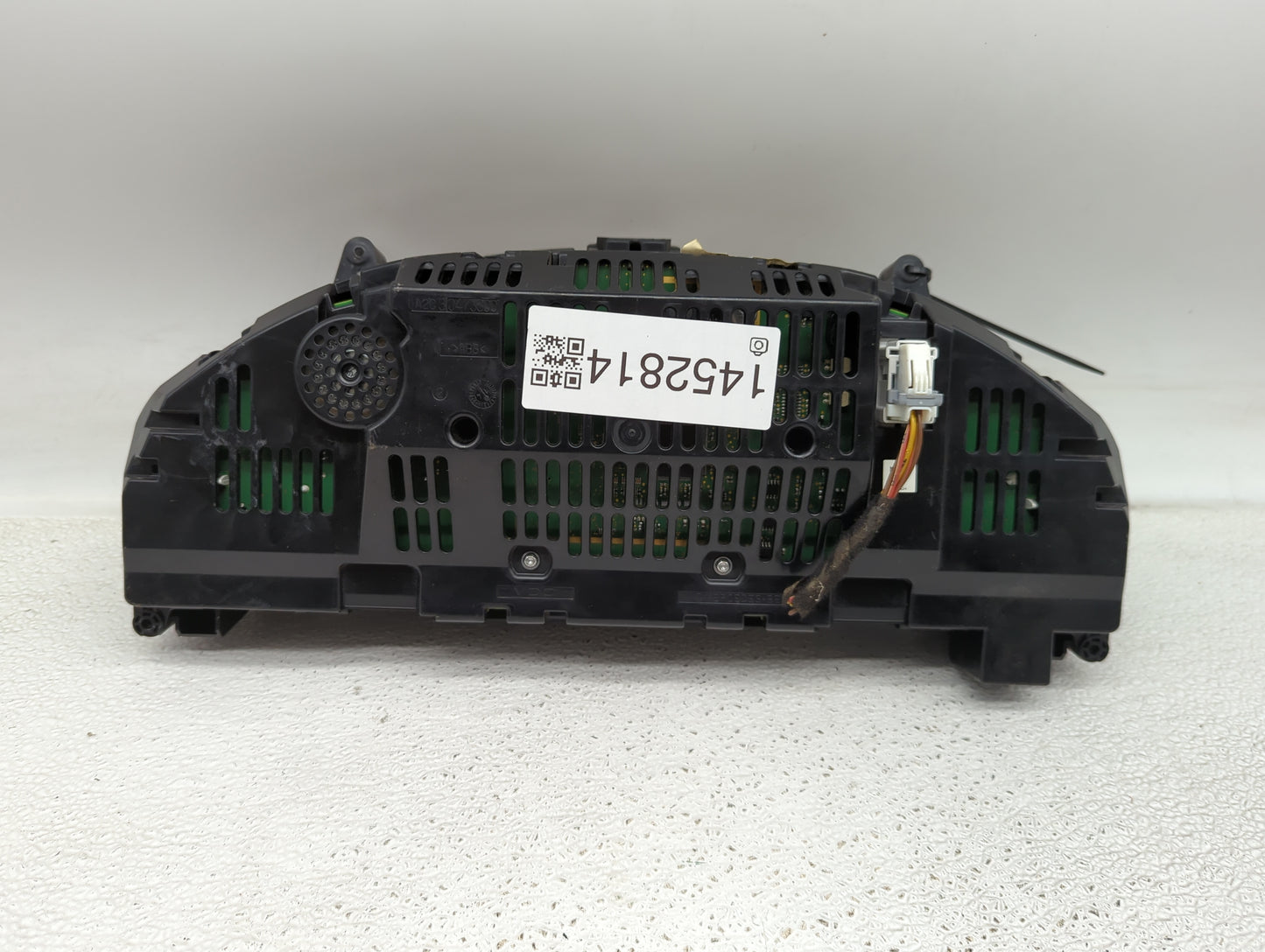 2014 Mercedes-Benz E-Class Instrument Cluster Speedometer Gauges P/N:A2C87306100 A2129000925 Fits OEM Used Auto Parts - Oemu