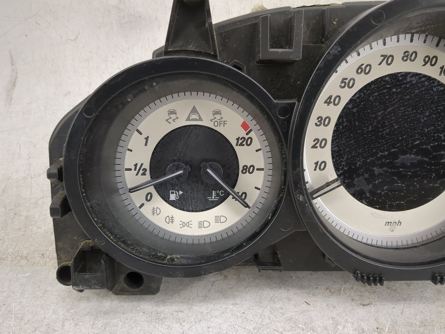 2014 Mercedes-Benz E-Class Instrument Cluster Speedometer Gauges P/N:A2C53435303 A2C3047/3300 Miles:70K Fits OEM Used Auto P
