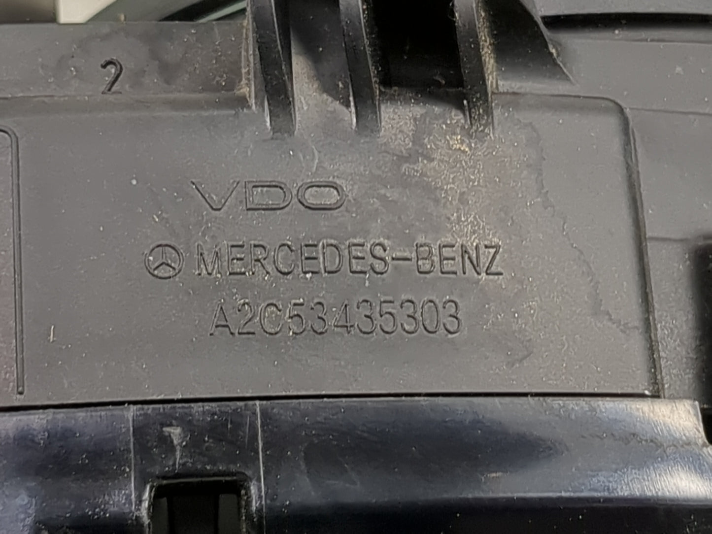 2014 Mercedes-Benz E-Class Instrument Cluster Speedometer Gauges P/N:A2C53435303 A2C3047/3300 Miles:70K Fits OEM Used Auto P