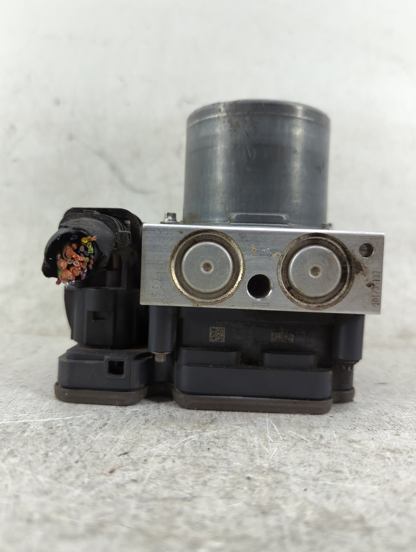 2014 Mercedes-Benz E-Class ABS Pump Control Module Replacement P/N:A2124311948 2696540, 0265956094, 0265235313 Fits OEM Used