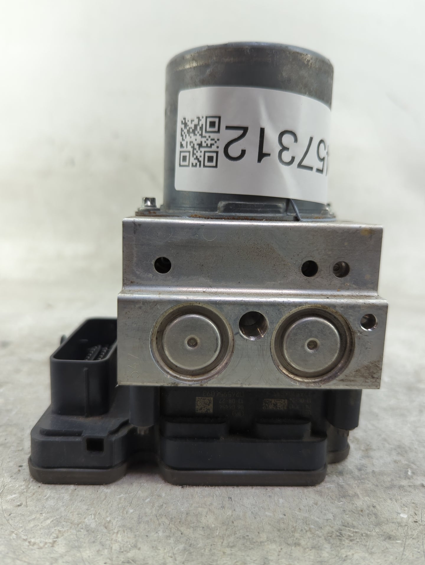 2014 Mercedes-Benz E-Class ABS Pump Control Module Replacement P/N:A2124311048 Fits OEM Used Auto Parts - Oemusedautoparts1.