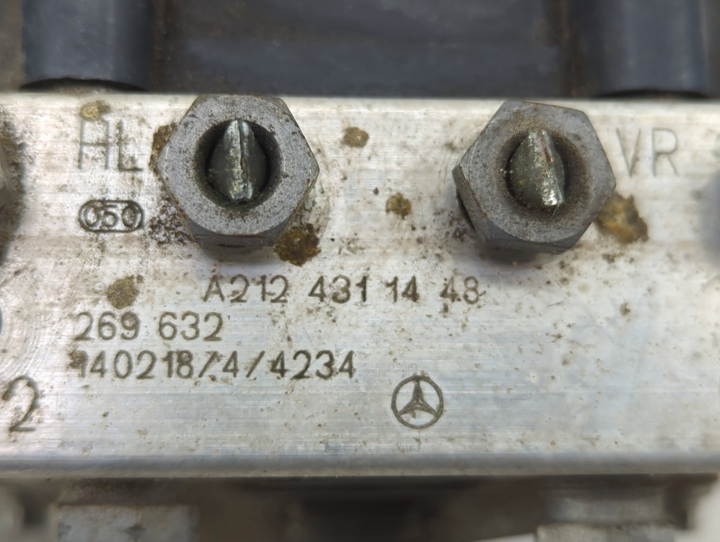 2014 Mercedes-Benz E-Class ABS Pump Control Module Replacement P/N:A2124311448 269632, 1402187/4234 Fits OEM Used Auto Parts