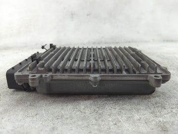 2014 Mercedes-Benz E-Class PCM Engine Control Computer ECU ECM PCU OEM P/N:A2769004600 0261S07812 Fits 2015 2016 2017 2018 OEM Used Auto Parts