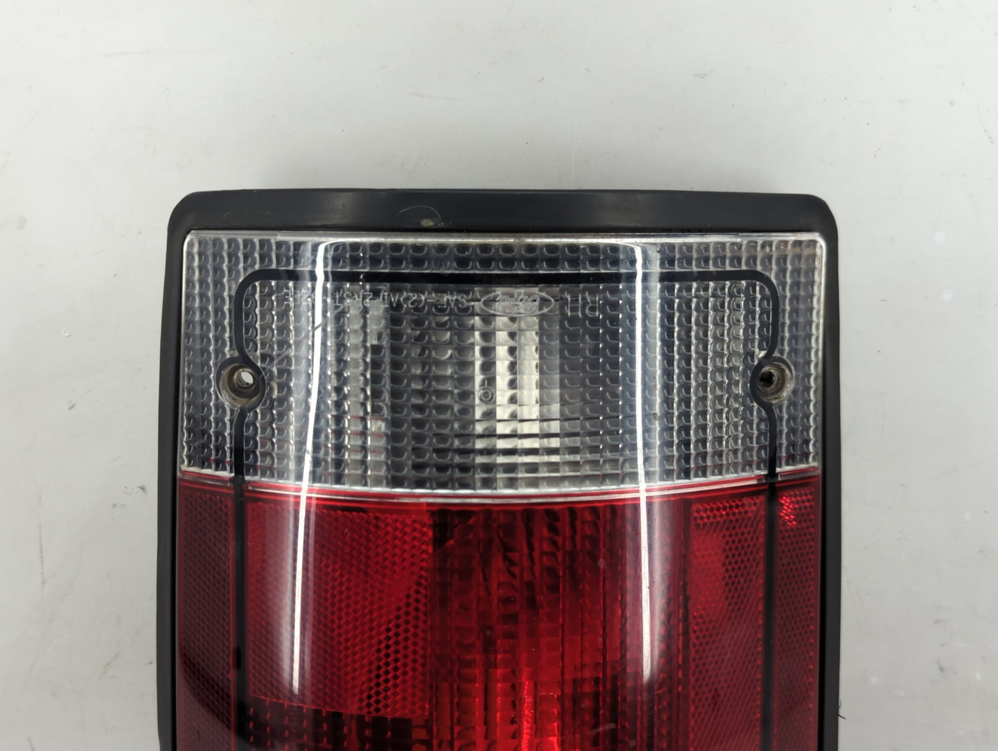 2014 Mercedes-Benz E250 Tail Light Assembly Passenger Right OEM P/N:44ZH815A Fits OEM Used Auto Parts - Oemusedautoparts1.co