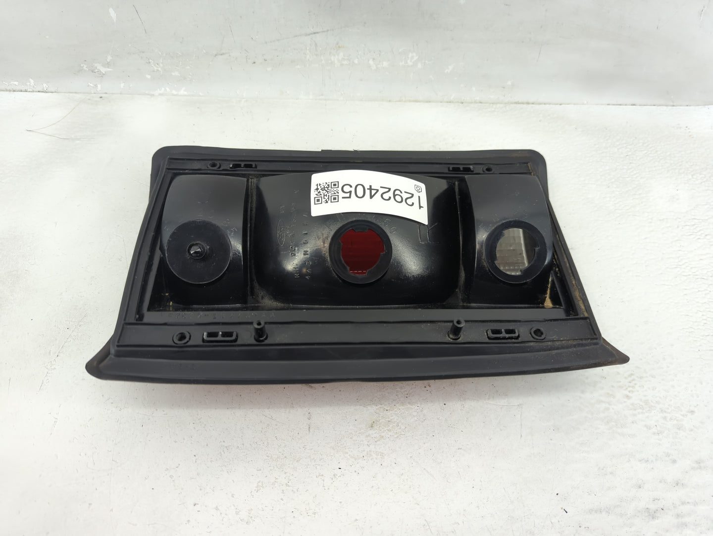 2014 Mercedes-Benz E250 Tail Light Assembly Passenger Right OEM P/N:44ZH815A Fits OEM Used Auto Parts - Oemusedautoparts1.co