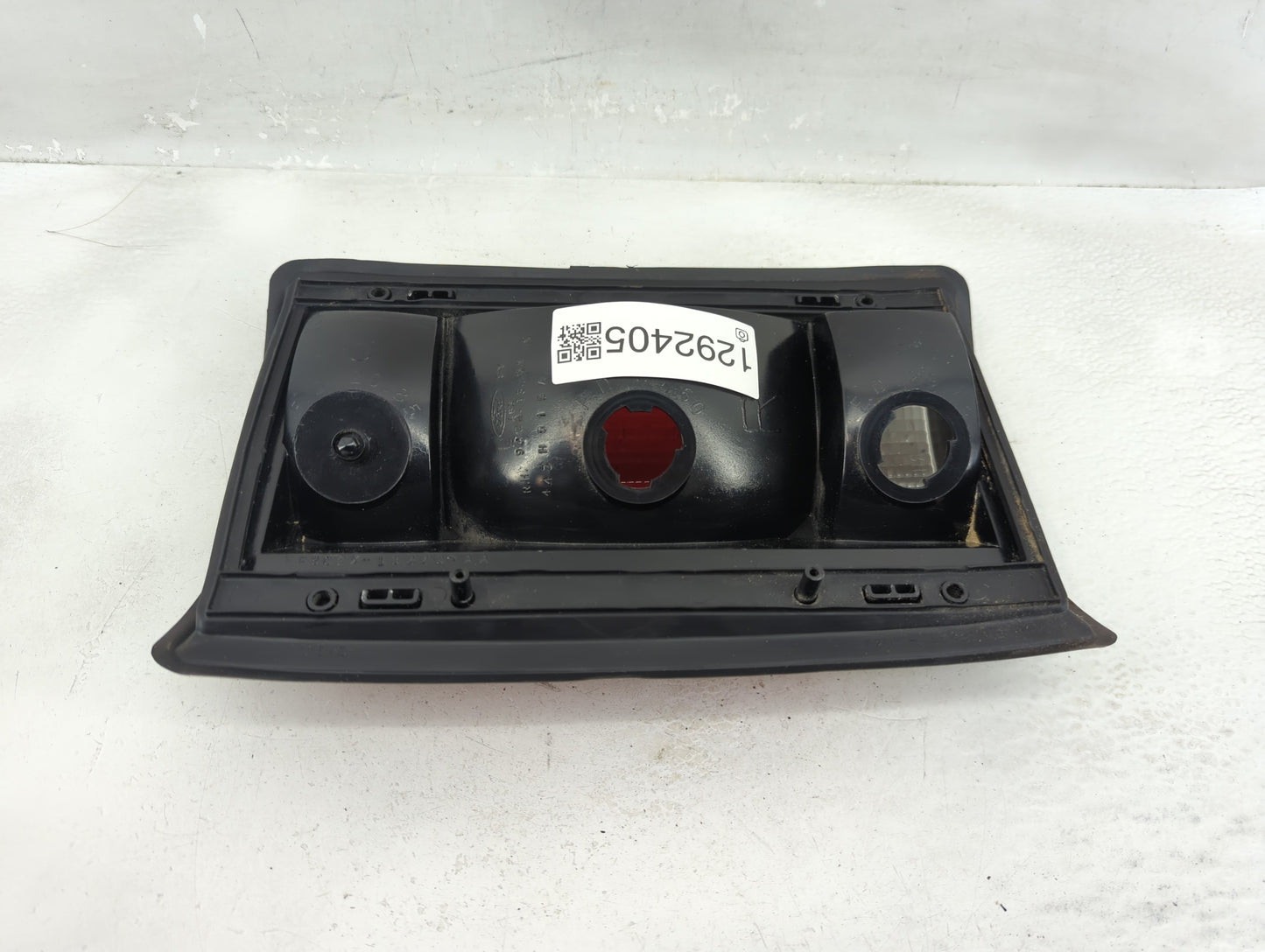 2014 Mercedes-Benz E250 Tail Light Assembly Passenger Right OEM P/N:44ZH815A Fits OEM Used Auto Parts - Oemusedautoparts1.co