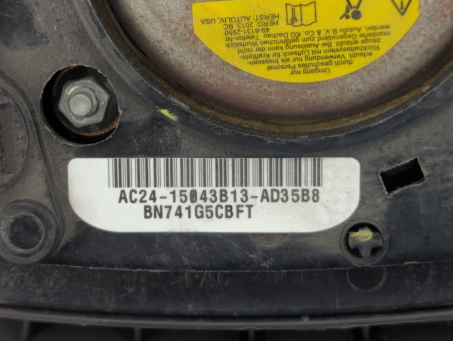 2014 Mercedes-Benz E250 Air Bag Driver Left Steering Wheel Mounted P/N:BN741G5CBFT AC24015043B13-1D35B8 Fits OEM Used Auto P