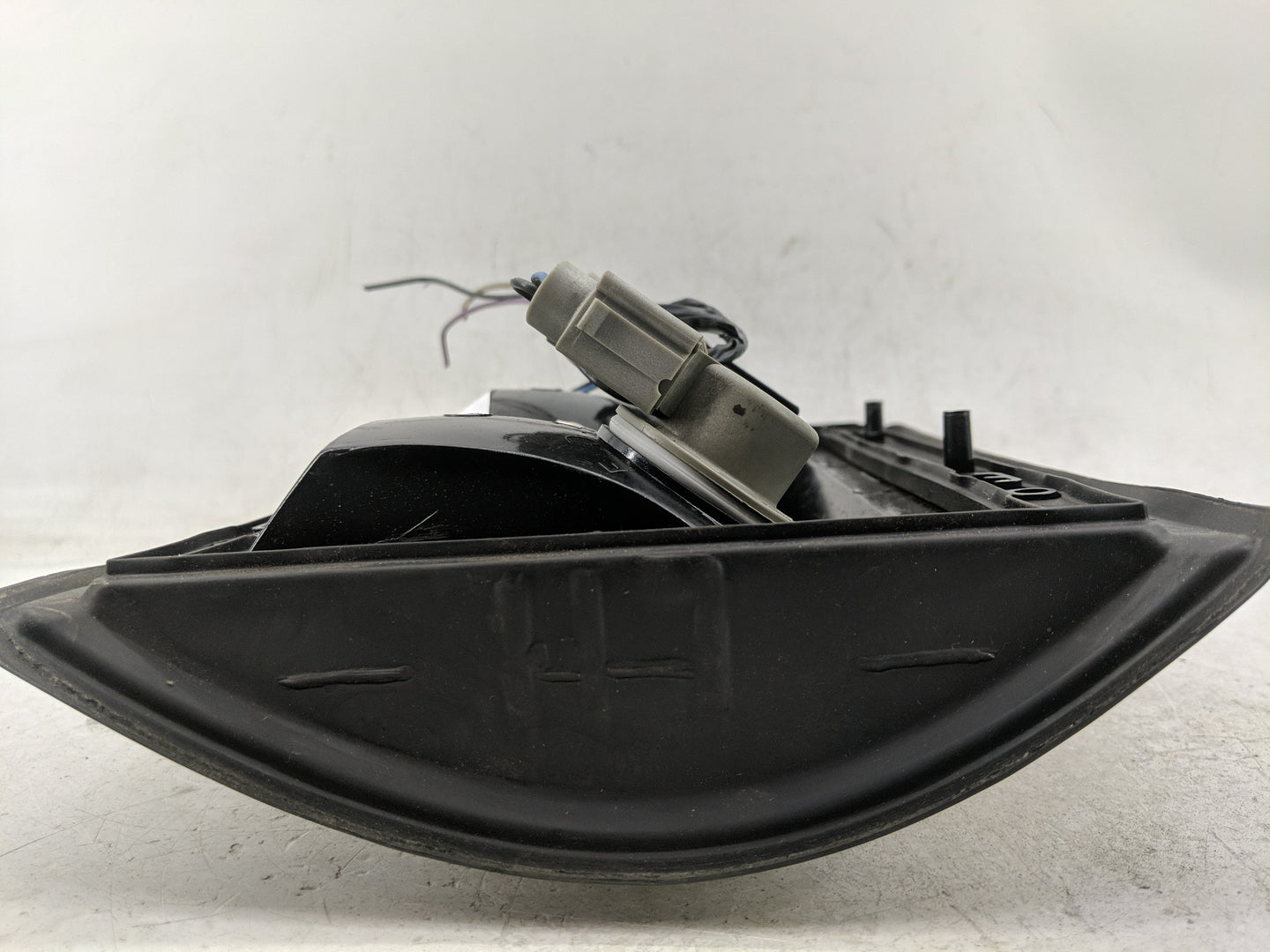 2014 Mercedes-Benz E350 Tail Light Assembly Driver Left OEM P/N:VP9C2X-13441-AA Fits OEM Used Auto Parts - Oemusedautoparts1