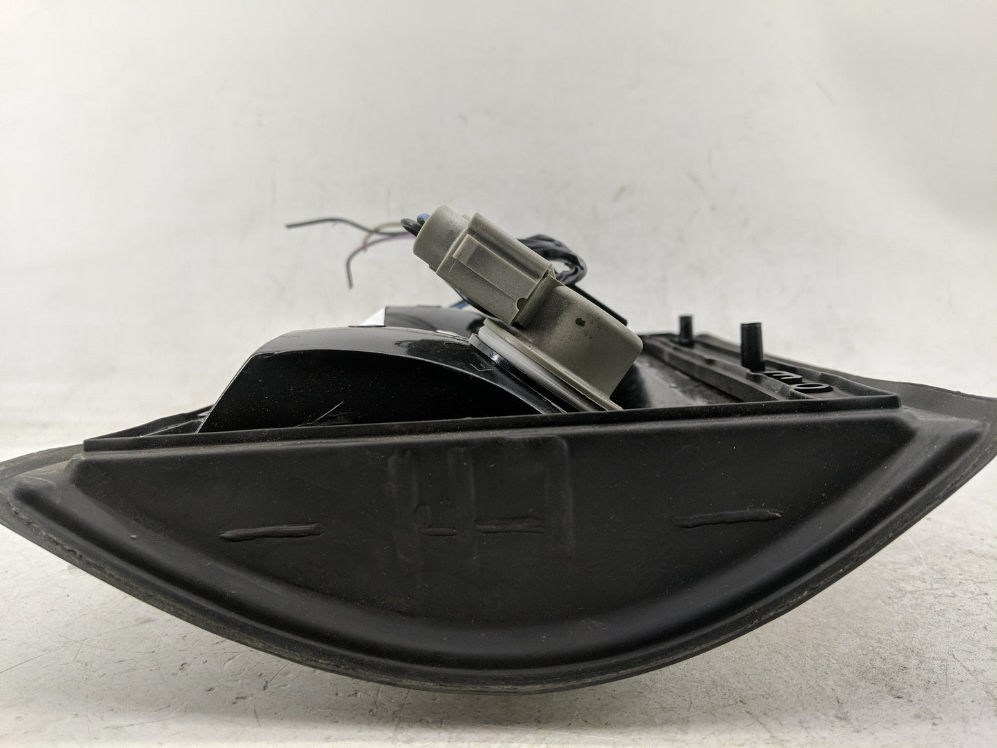 2014 Mercedes-Benz E350 Tail Light Assembly Driver Left OEM P/N:VP9C2X-13441-AA Fits OEM Used Auto Parts - Oemusedautoparts1