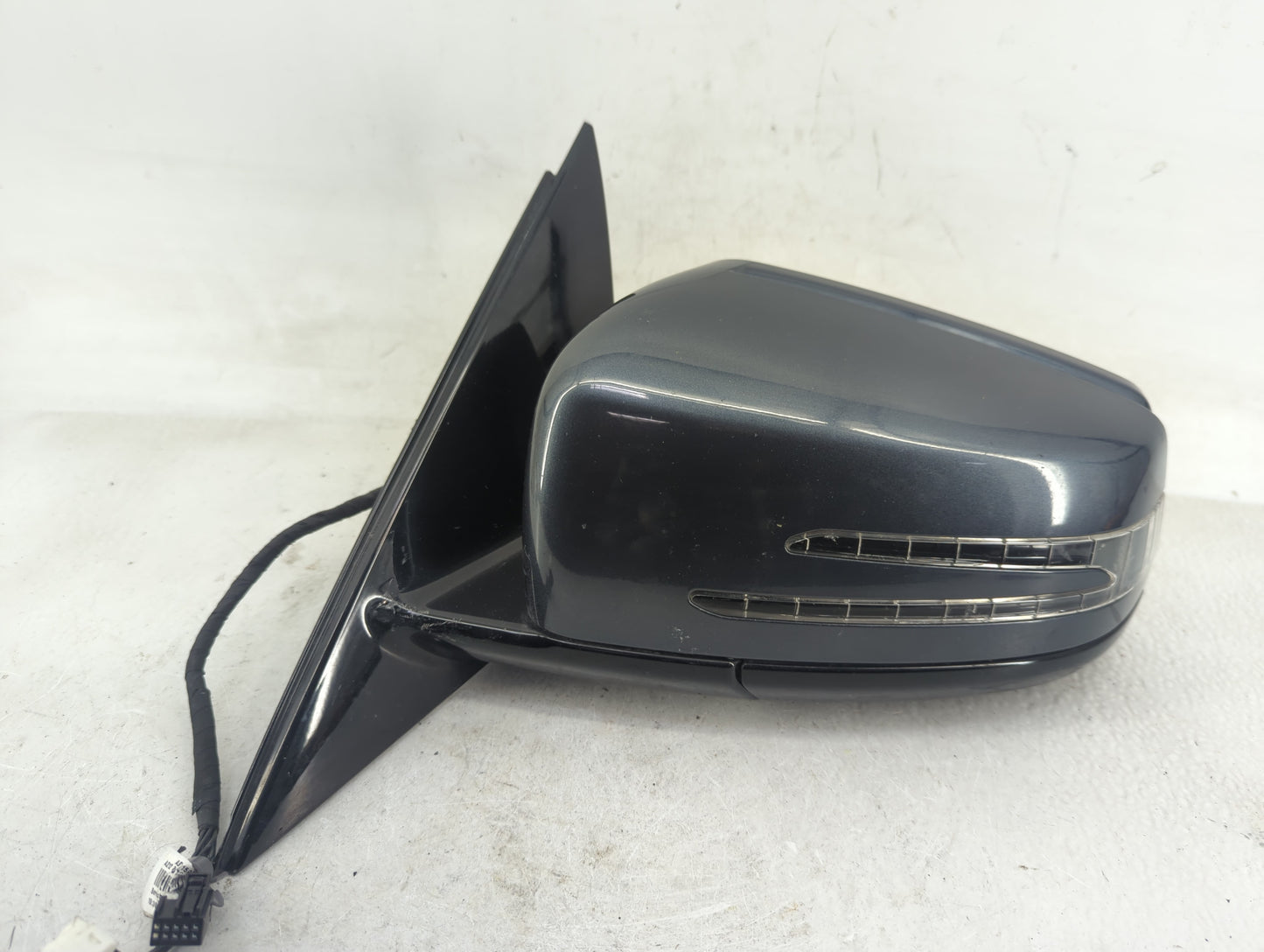 2010-2014 Mercedes-Benz E350 Driver Side View Mirror - Left Door Mirror OEM Used - Oemusedautoparts1.com