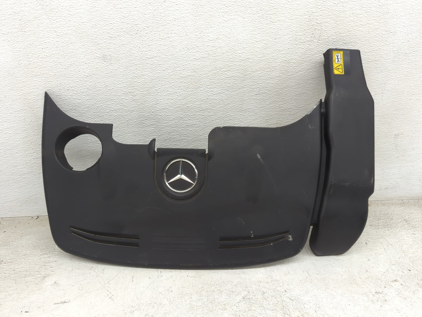 2014 Mercedes-benz E350 Engine Cover - Oemusedautoparts1.com