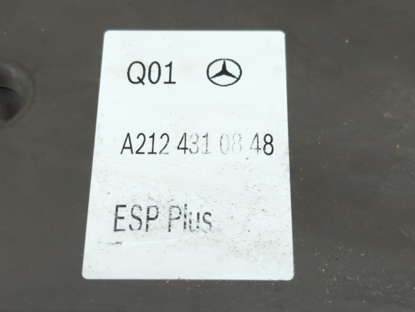 2014 Mercedes-Benz E350 ABS Pump Control Module Replacement P/N:A212 431 08 48 Fits OEM Used Auto Parts - Oemusedautoparts1.