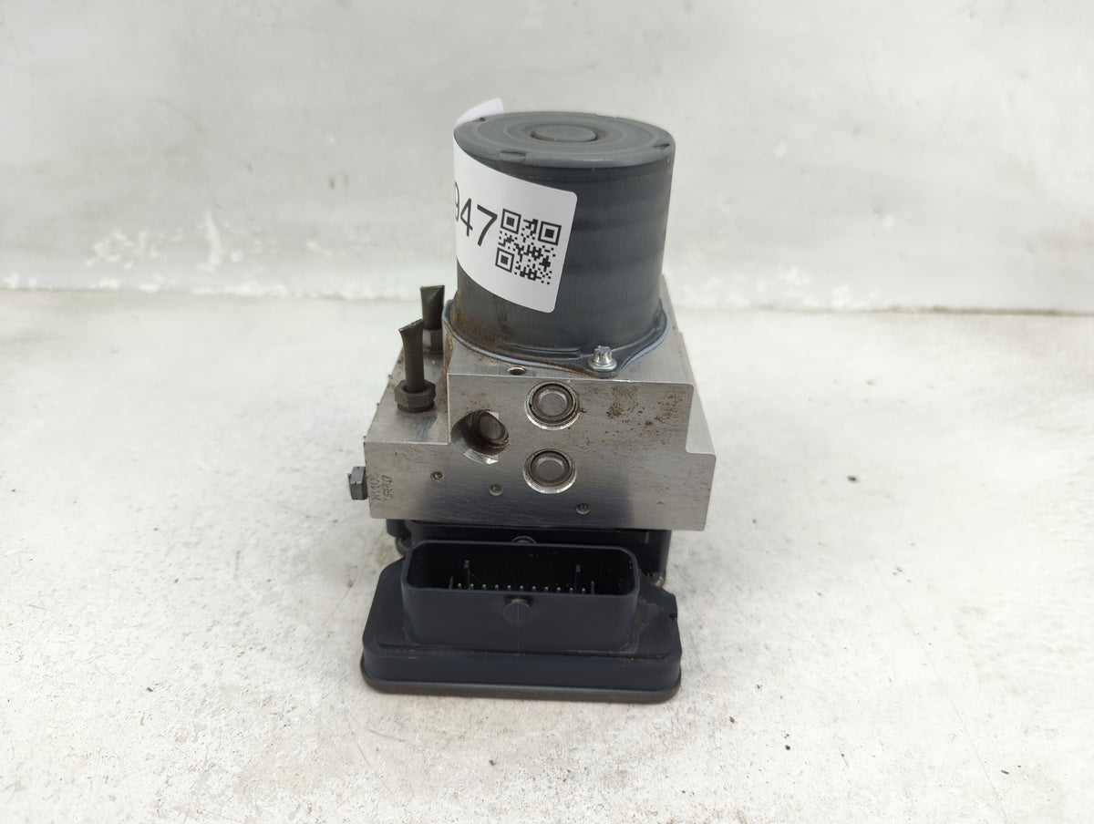 2014 Mercedes-Benz E350 Anti-Lock Brake ABS Pump Module Actuator OEM P/N:A212 431 10 48 269 554 Fits OEM Used Auto Parts - O