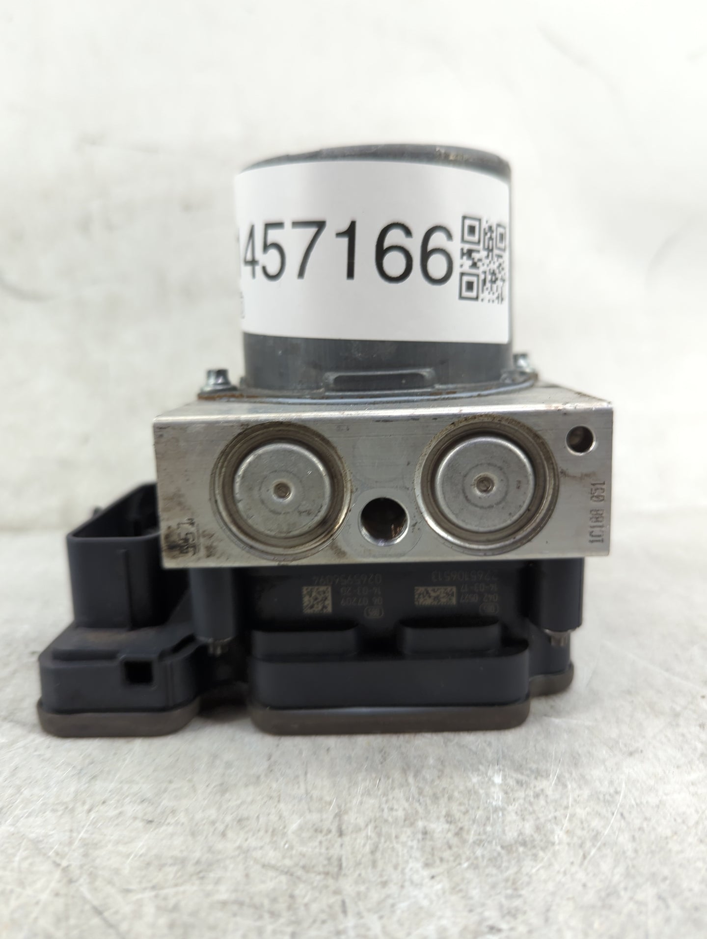 2014 Mercedes-Benz E350 ABS Pump Control Module Replacement P/N:A2124311848 Fits OEM Used Auto Parts - Oemusedautoparts1.com