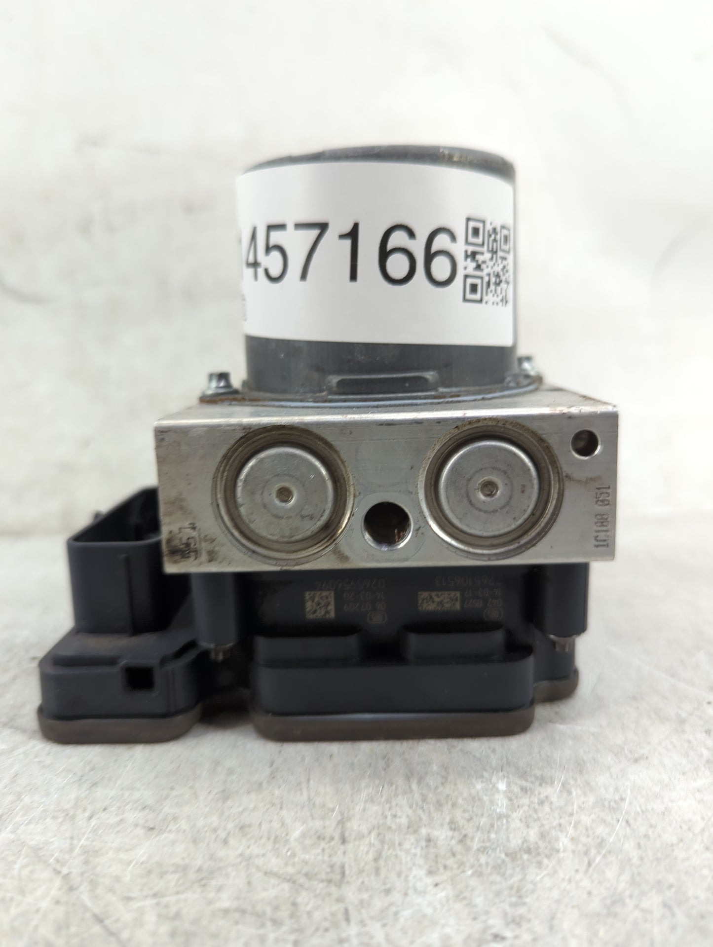 2014 Mercedes-Benz E350 ABS Pump Control Module Replacement P/N:A2124311848 Fits OEM Used Auto Parts - Oemusedautoparts1.com