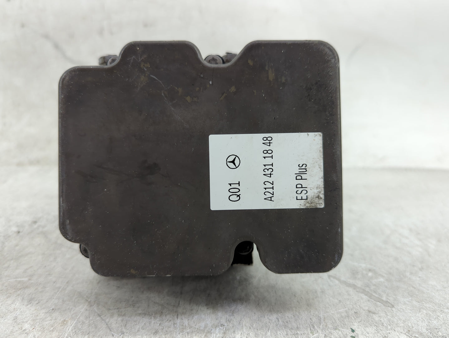 2014 Mercedes-Benz E350 ABS Pump Control Module Replacement P/N:A2124311848 Fits OEM Used Auto Parts - Oemusedautoparts1.com