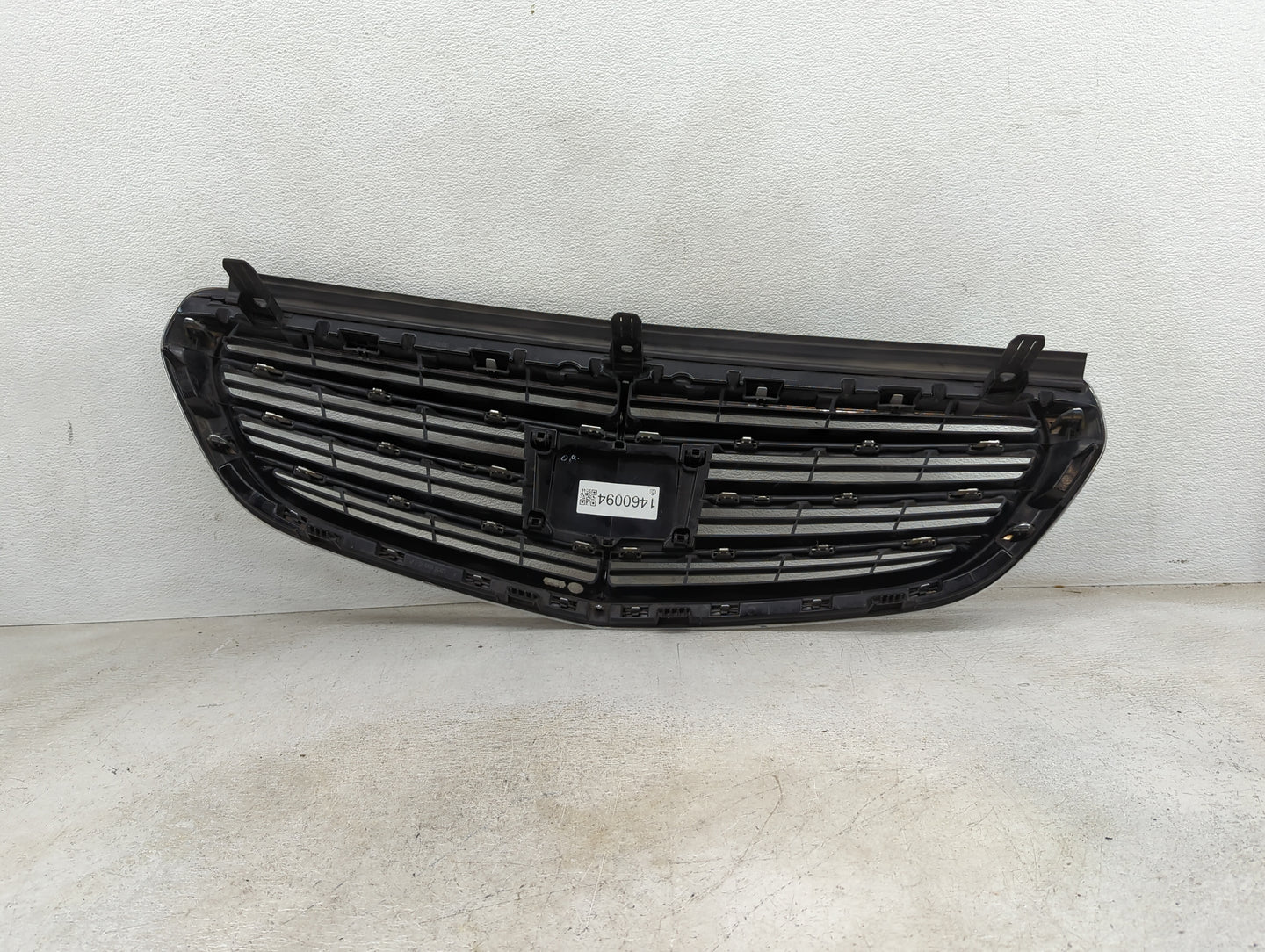 2014-2016 Mercedes-benz E350 Front Grille Bumper Not Included - Oemusedautoparts1.com