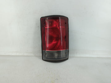 2014 Mercedes-Benz E350 Tail Light Assembly Passenger Right OEM P/N:P9C2X-13440-AA F7UB-13440-AA Fits OEM Used Auto Parts - 