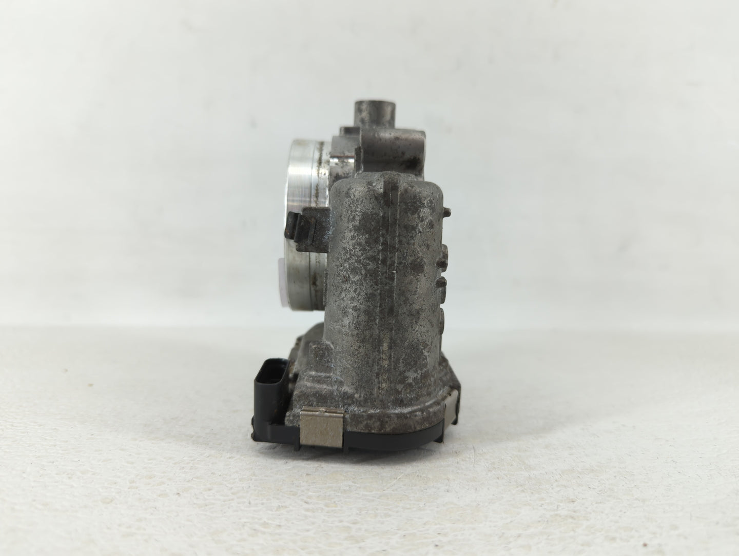 2012-2016 Mercedes-Benz E350 Throttle Body P/N:A 276 141 01 25 2761410125 Fits OEM Used Auto Parts - Oemusedautoparts1.com
