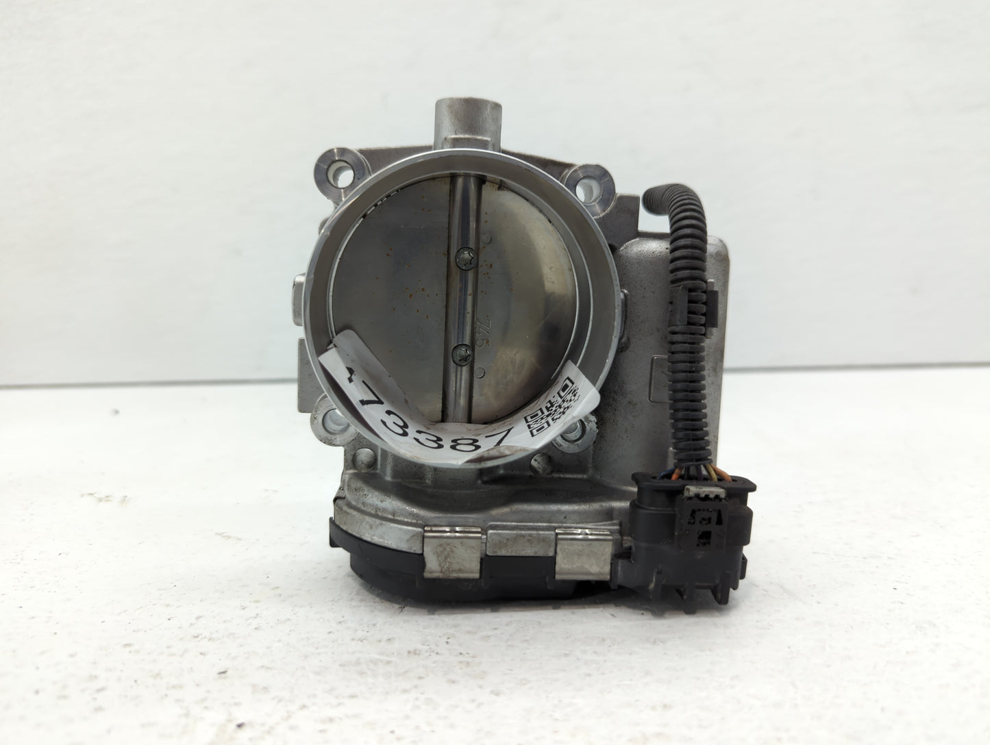 2012-2016 Mercedes-Benz E350 Throttle Body P/N:A 276 141 01 25 2761410125 Fits OEM Used Auto Parts - Oemusedautoparts1.com