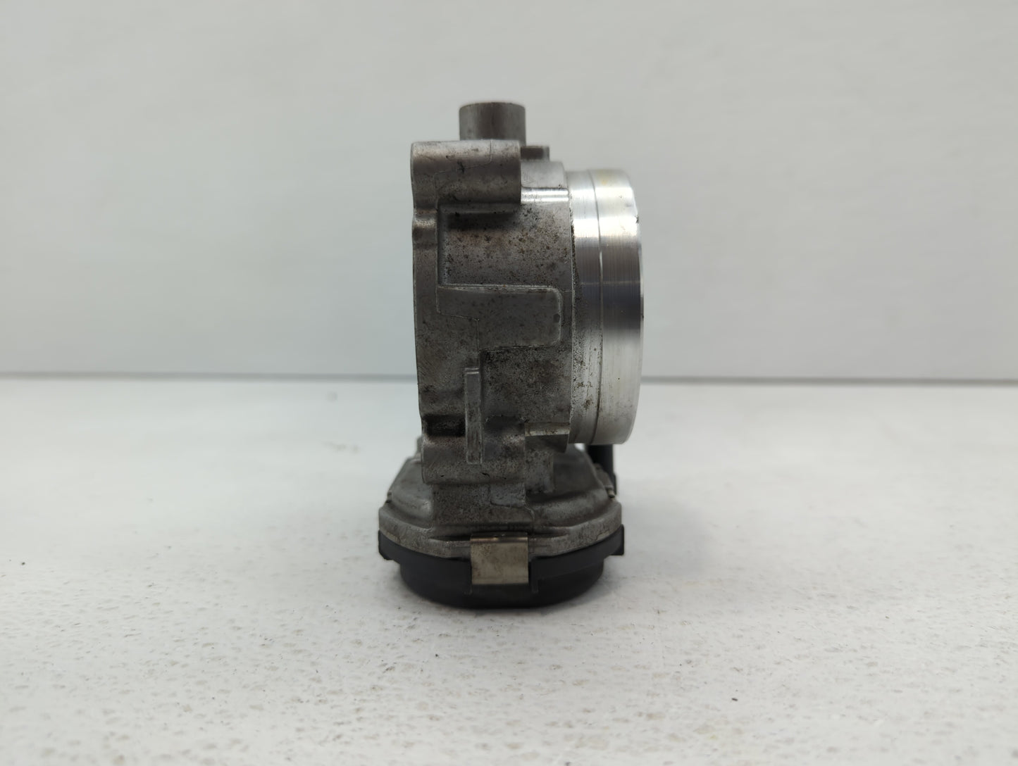2012-2016 Mercedes-Benz E350 Throttle Body P/N:A 276 141 01 25 2761410125 Fits OEM Used Auto Parts - Oemusedautoparts1.com