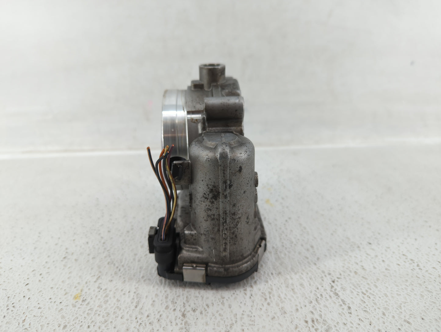 2012-2016 Mercedes-Benz E350 Throttle Body P/N:A 276 141 01 25 2761410125 Fits OEM Used Auto Parts - Oemusedautoparts1.com