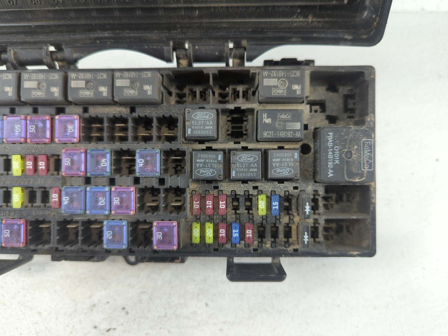 2014 Mercedes-Benz E350 Fusebox Fuse Box Panel Relay Module P/N:9C2T-14A003-AB Fits OEM Used Auto Parts - Oemusedautoparts1.