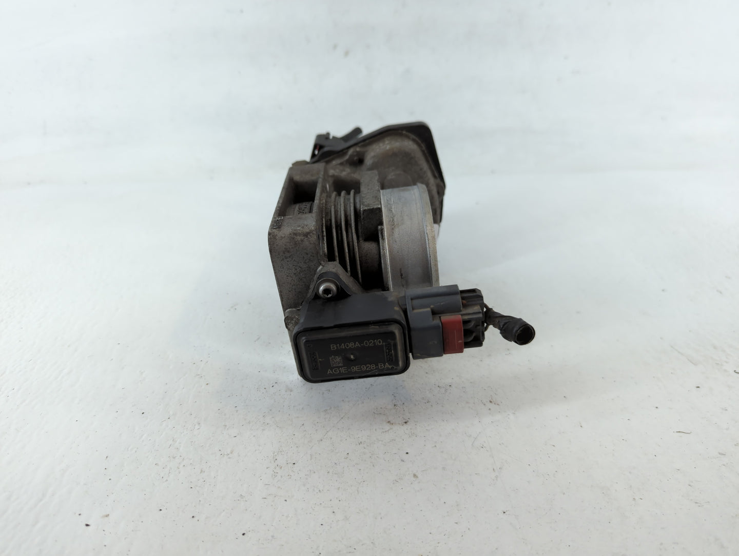 2014 Mercedes-Benz E350 Throttle Body P/N:140591003479 022814 1 Fits OEM Used Auto Parts - Oemusedautoparts1.com