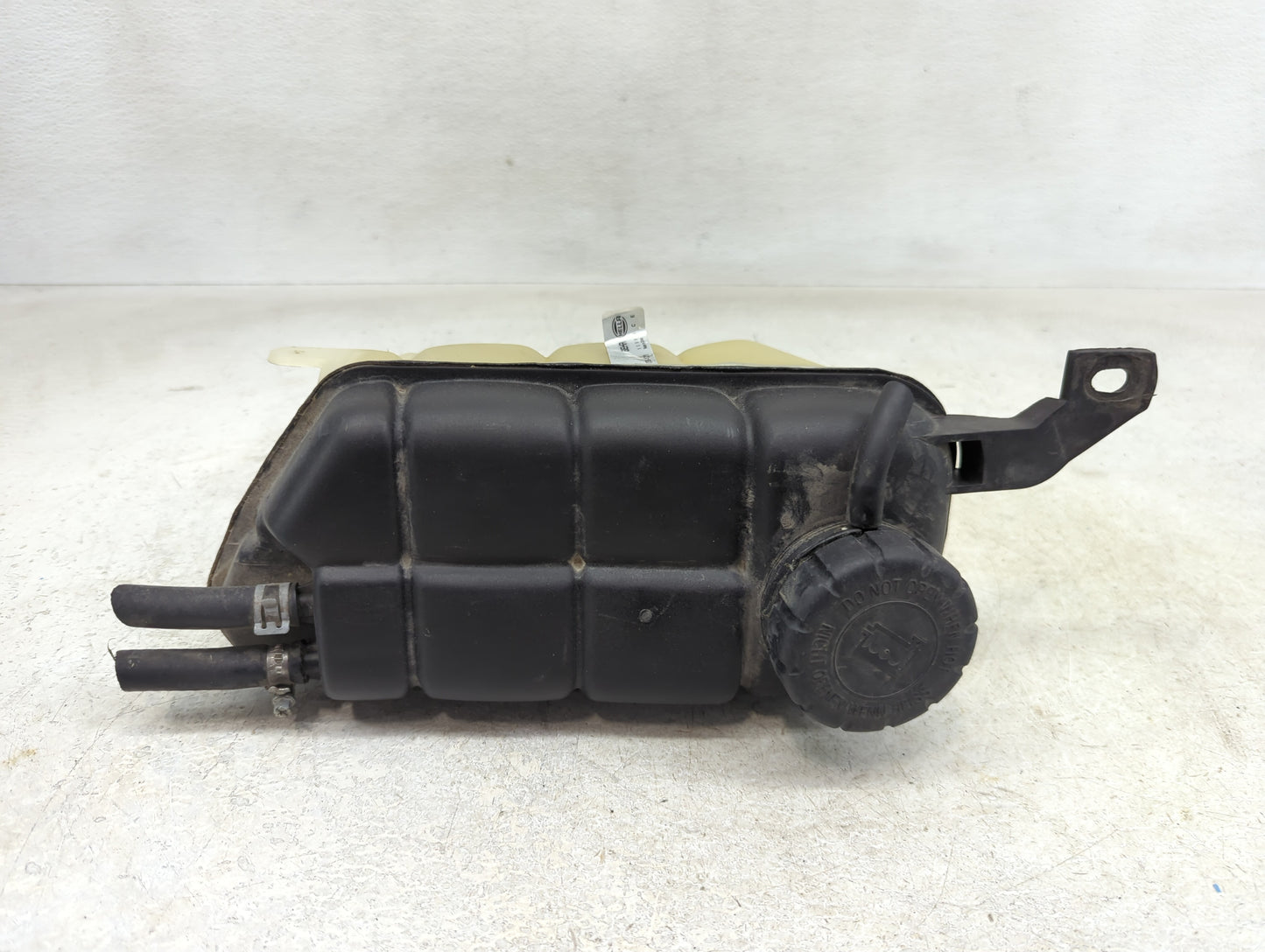 Mercedes-benz G500 Radiator Coolant Overflow Expansion Tank Bottle - Oemusedautoparts1.com