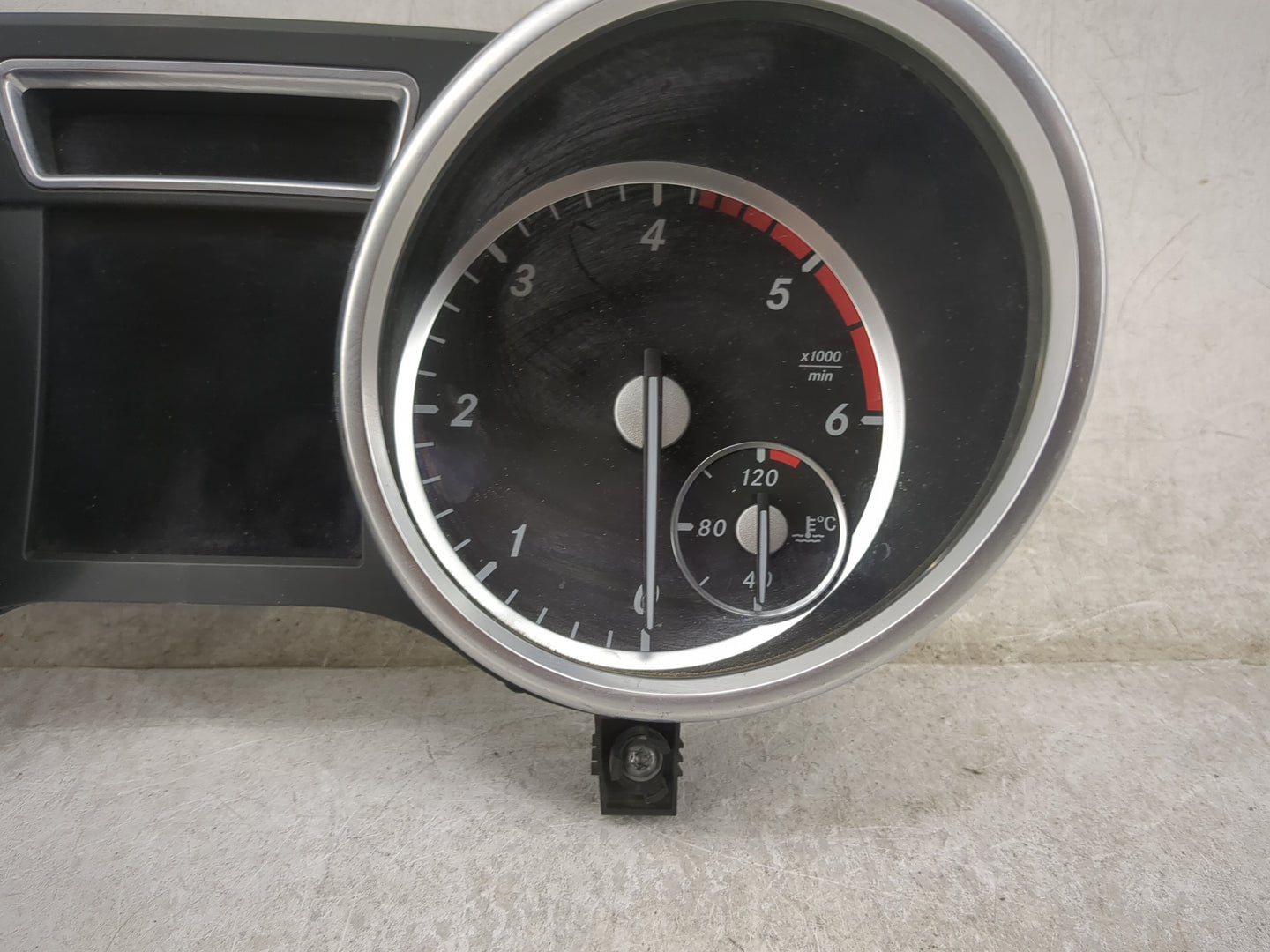 2014 Mercedes-Benz Gl350 Instrument Cluster Speedometer Gauges P/N:A1669006910 0263683187, A1669019601, A1729027704 Miles: F