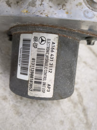 2014-2015 Mercedes-Benz Gl350 ABS Pump Control Module Replacement P/N:A166 431 31 12 Fits Fits 2014 2015 OEM Used Auto Parts