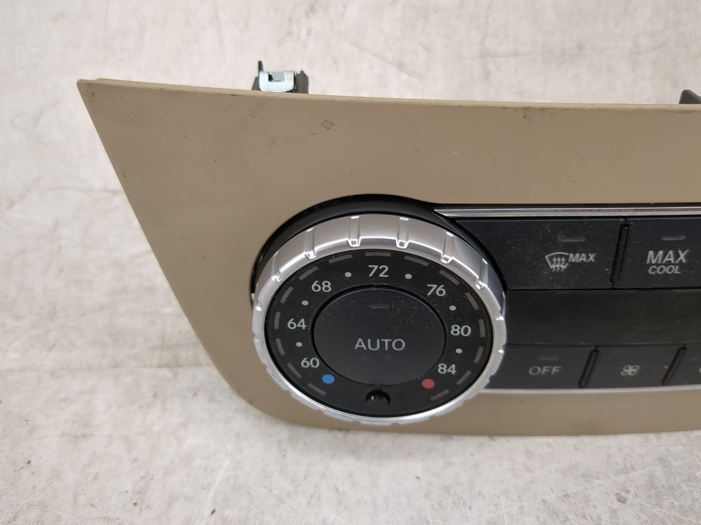 2014-2016 Mercedes-Benz Gl350 Climate Control Module Temperature AC/Heater Replacement P/N:A 166 900 63 09 A 166 900 02 06 F