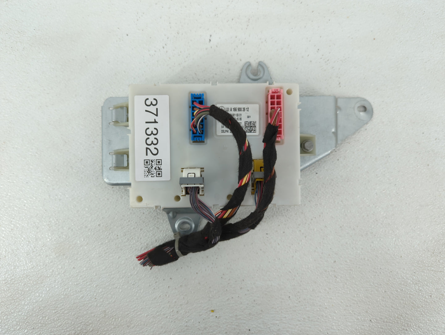 2014-2016 Mercedes-benz Gl350 Transmission Control Module Tcu Tcm - Oemusedautoparts1.com
