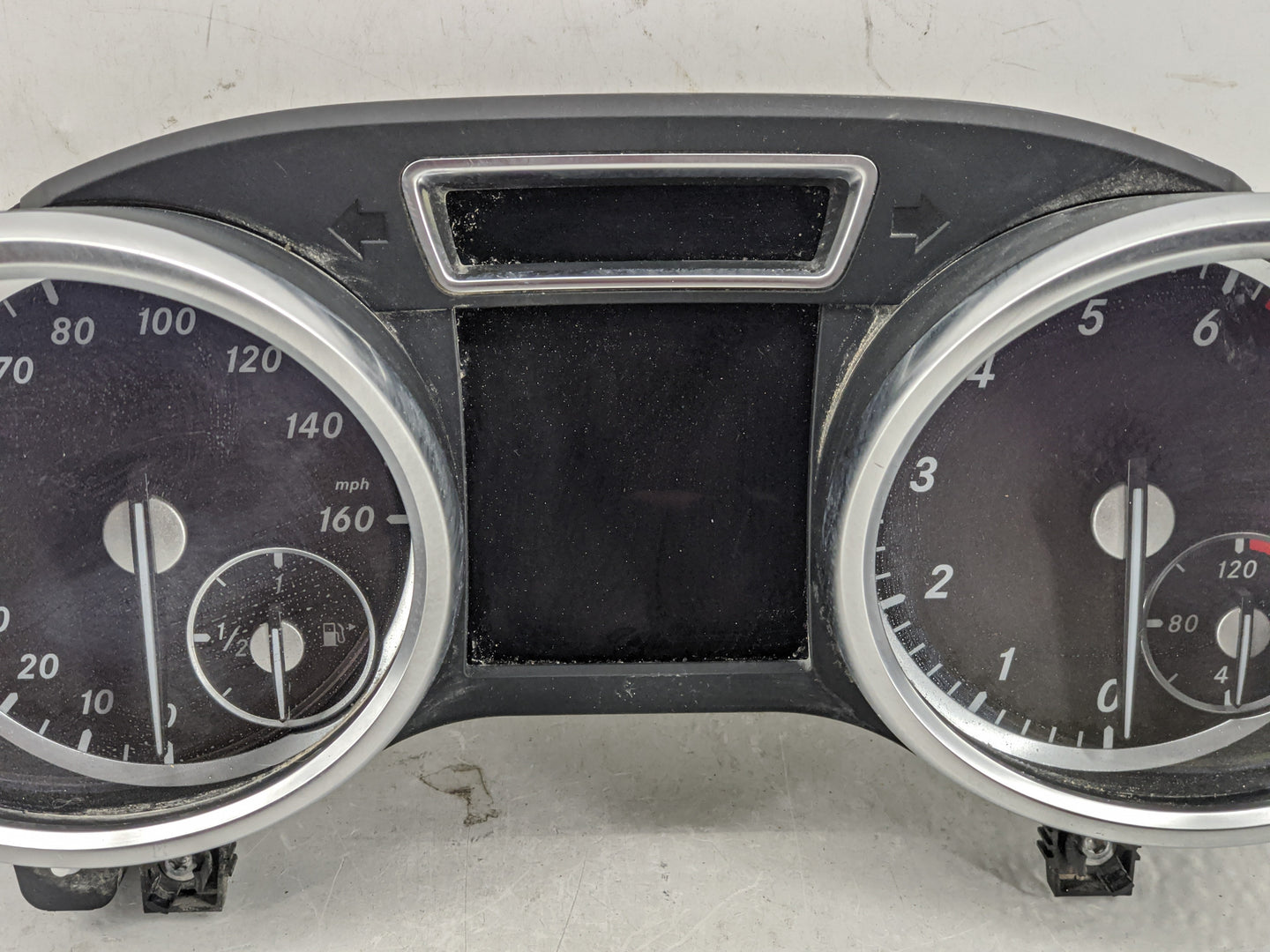 2014 Mercedes-Benz Gl450 Instrument Cluster Speedometer Gauges P/N:0 263 683 190 A166 900 72 10 Fits OEM Used Auto Parts - O