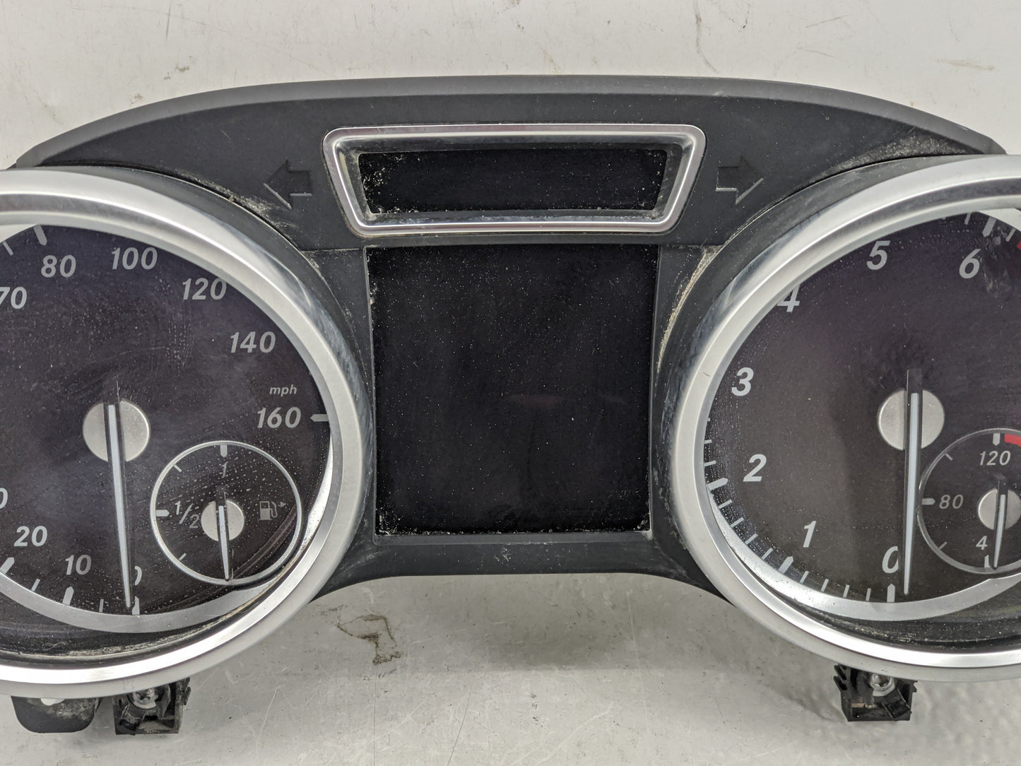 2014 Mercedes-Benz Gl450 Instrument Cluster Speedometer Gauges P/N:0 263 683 190 A166 900 72 10 Fits OEM Used Auto Parts - O