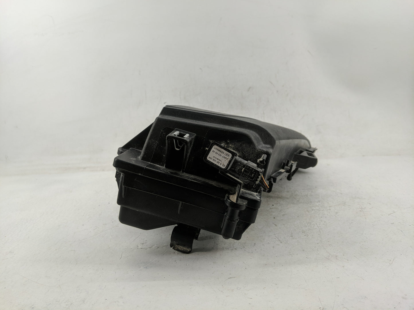 2014 Mercedes-benz Gl450 Air Cleaner Intake-duct Hose Tube - Oemusedautoparts1.com