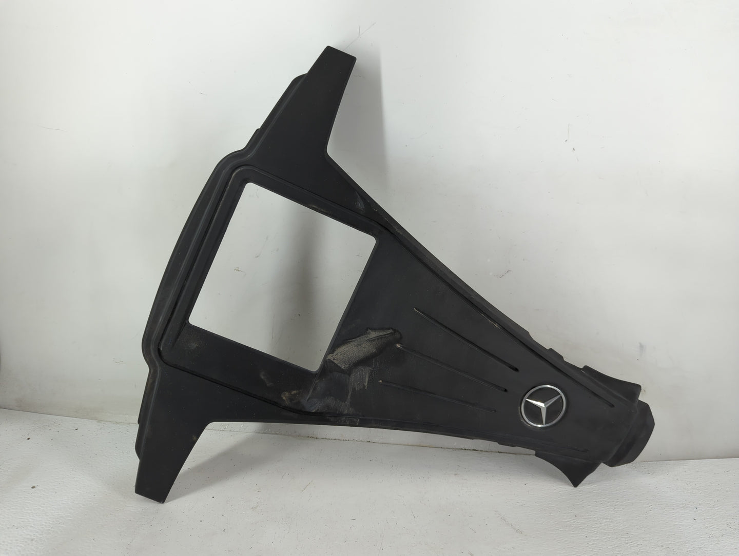 2014 Mercedes-benz Gl450 Engine Cover - Oemusedautoparts1.com