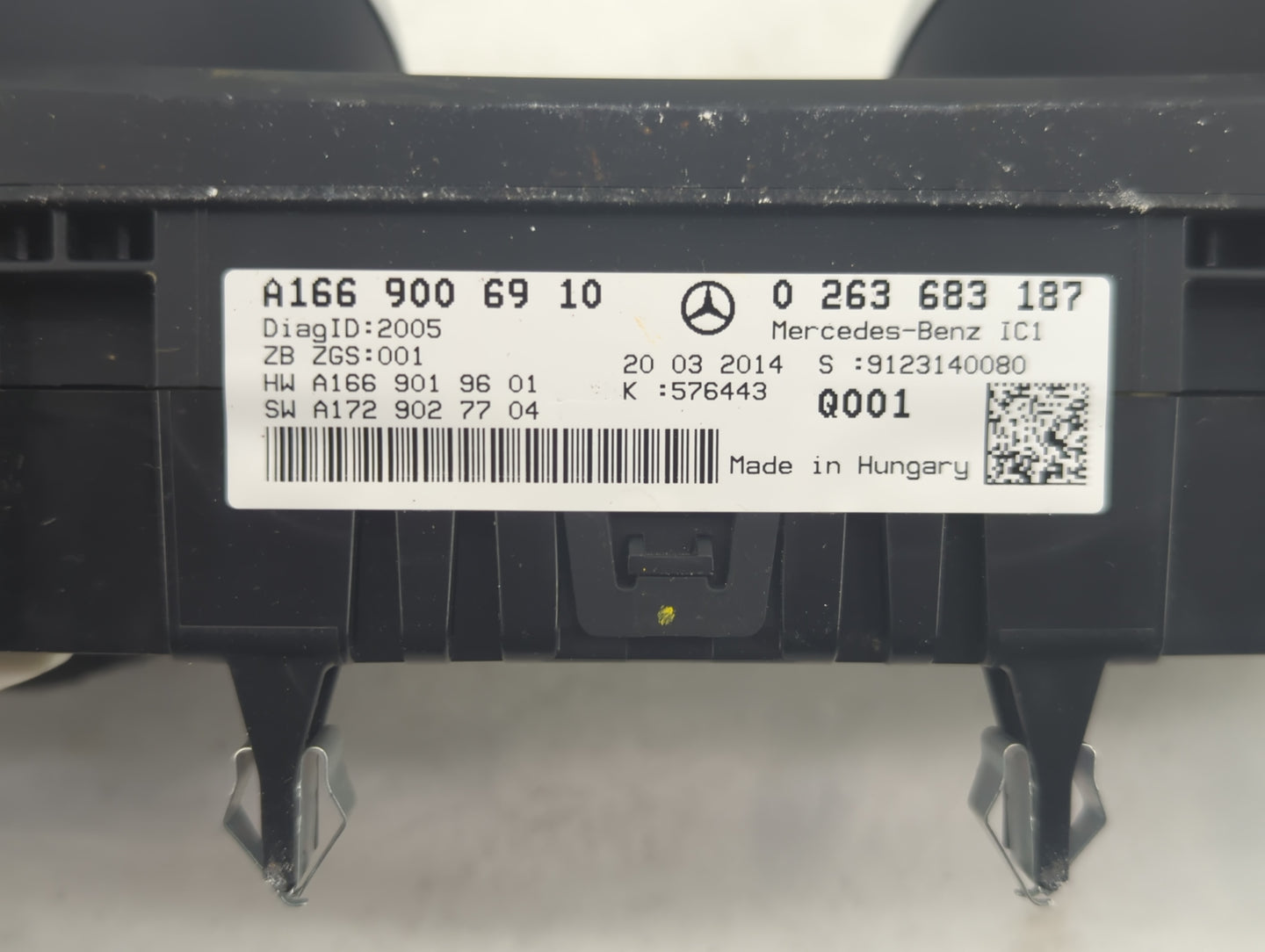 2014 Mercedes-Benz Gl450 Instrument Cluster Speedometer Gauges P/N:A1669006910 0263683187, A1669019601, A1729027704 Fits OEM
