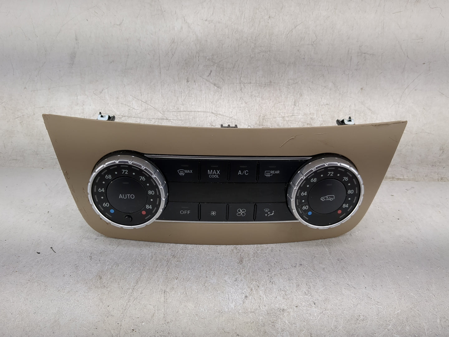 2014-2016 Mercedes-Benz Gl450 Climate Control Module Temperature AC/Heater Replacement P/N:A1669000206 Fits OEM Used Auto Pa
