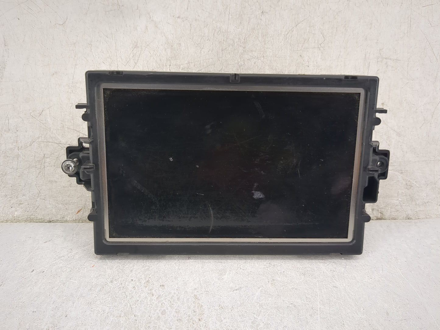 2013-2014 Mercedes-benz Gl450 Information Display Screen 1474982 - Oemusedautoparts1.com