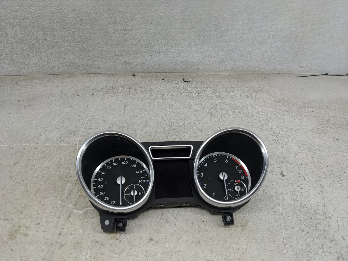 2014 Mercedes-Benz Gl450 Instrument Cluster Speedometer Gauges P/N:A1669006910 0263683187, A1669019601, A1729022704 Miles: F