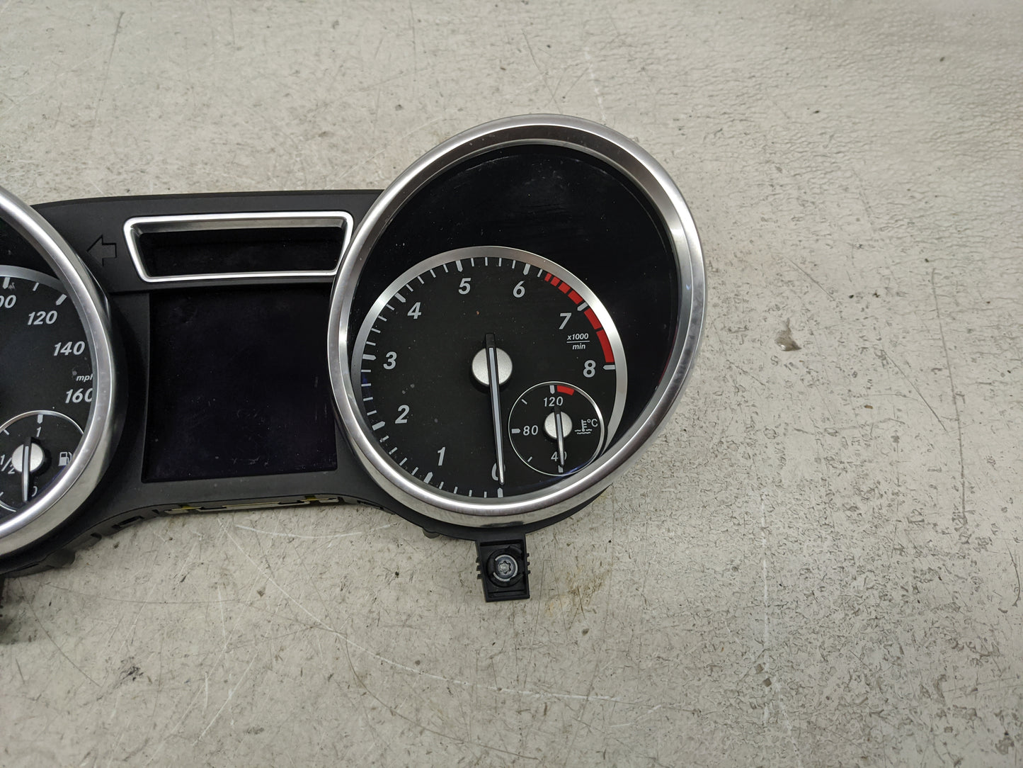 2014 Mercedes-Benz Gl450 Instrument Cluster Speedometer Gauges P/N:A1669006910 0263683187, A1669019601, A1729022704 Miles: F