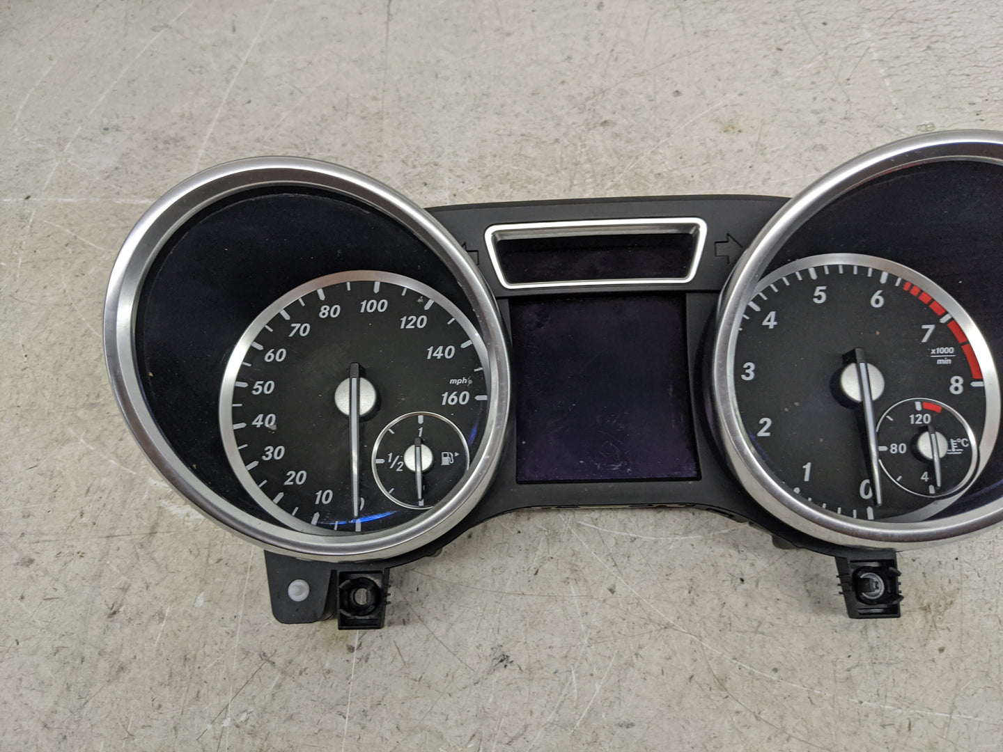 2014 Mercedes-Benz Gl450 Instrument Cluster Speedometer Gauges P/N:A1669006910 0263683187, A1669019601, A1729022704 Miles: F