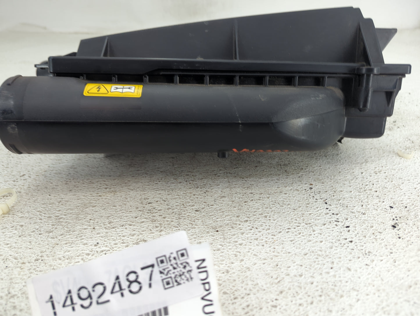2013-2014 Mercedes-benz Gl450 Air Cleaner Intake-duct Hose Tube - Oemusedautoparts1.com