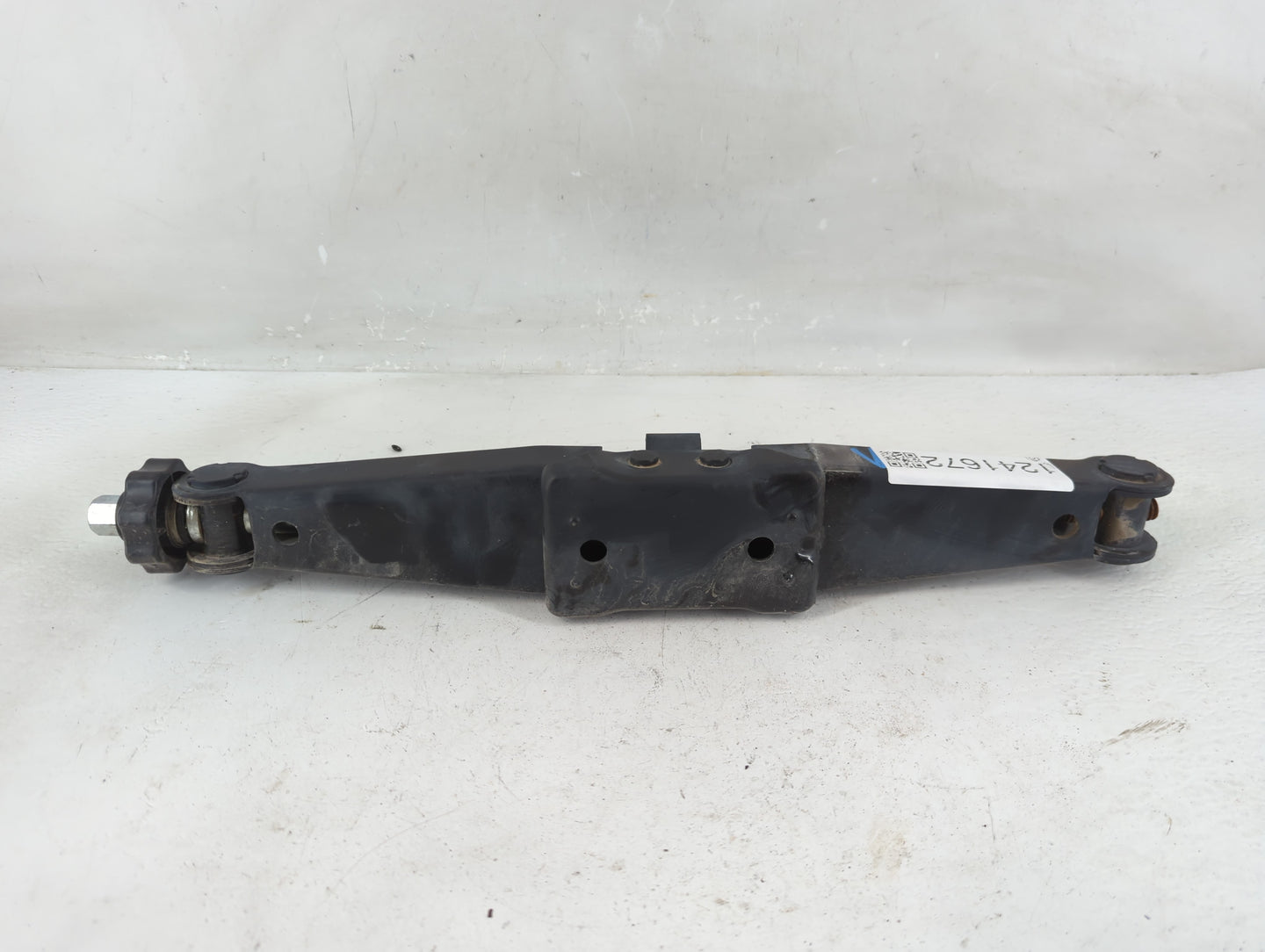 2014 Mercedes-benz Gla180 Spare Scissor Car Jack - Oemusedautoparts1.com