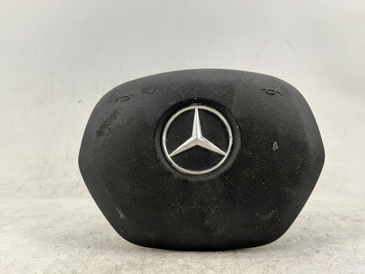 Mercedes-benz Gla45 Amg Air Bag Driver Left Steering Wheel Mounted - Oemusedautoparts1.com